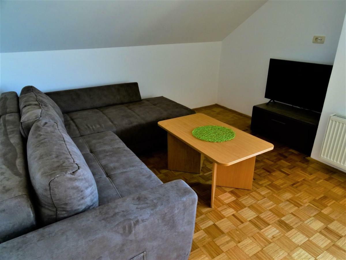 Apartments Laura Farm Stay Подчетртек Екстер'єр фото