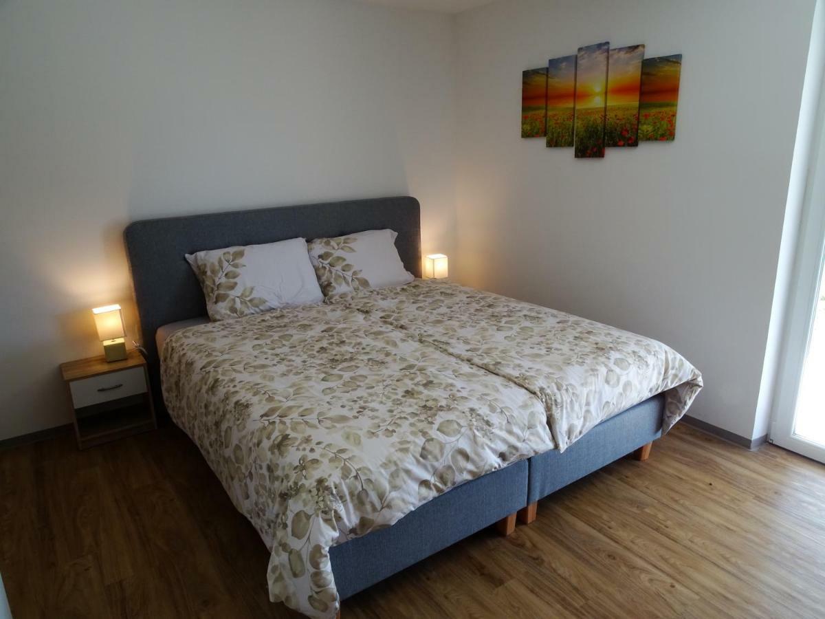 Apartments Laura Farm Stay Подчетртек Екстер'єр фото